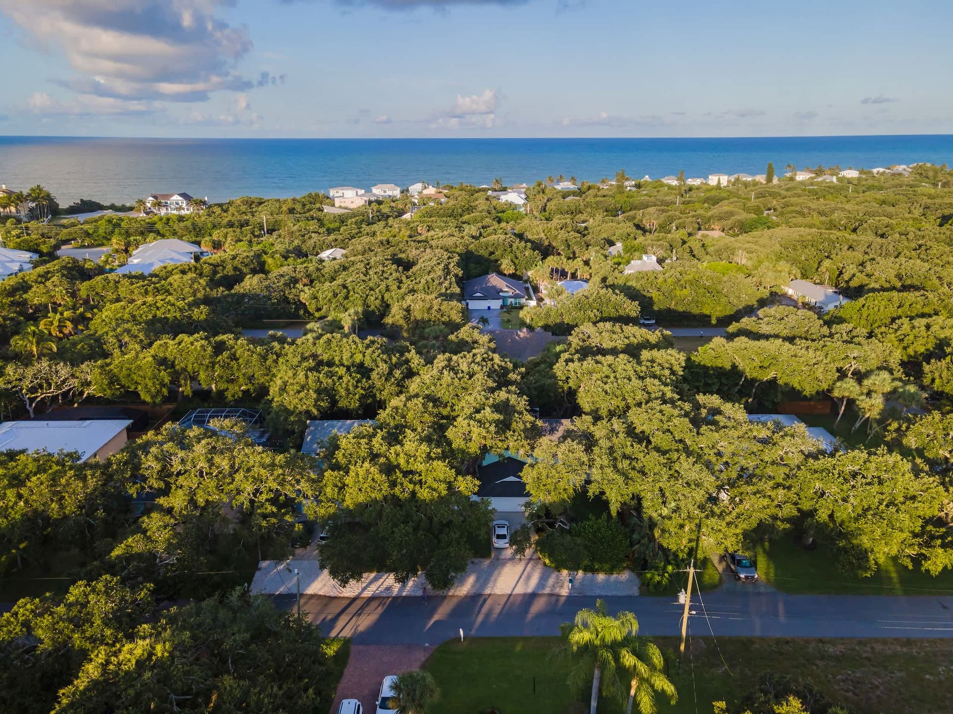 Vero Oaks — Steps from the Beach, Under Majestic Oaks