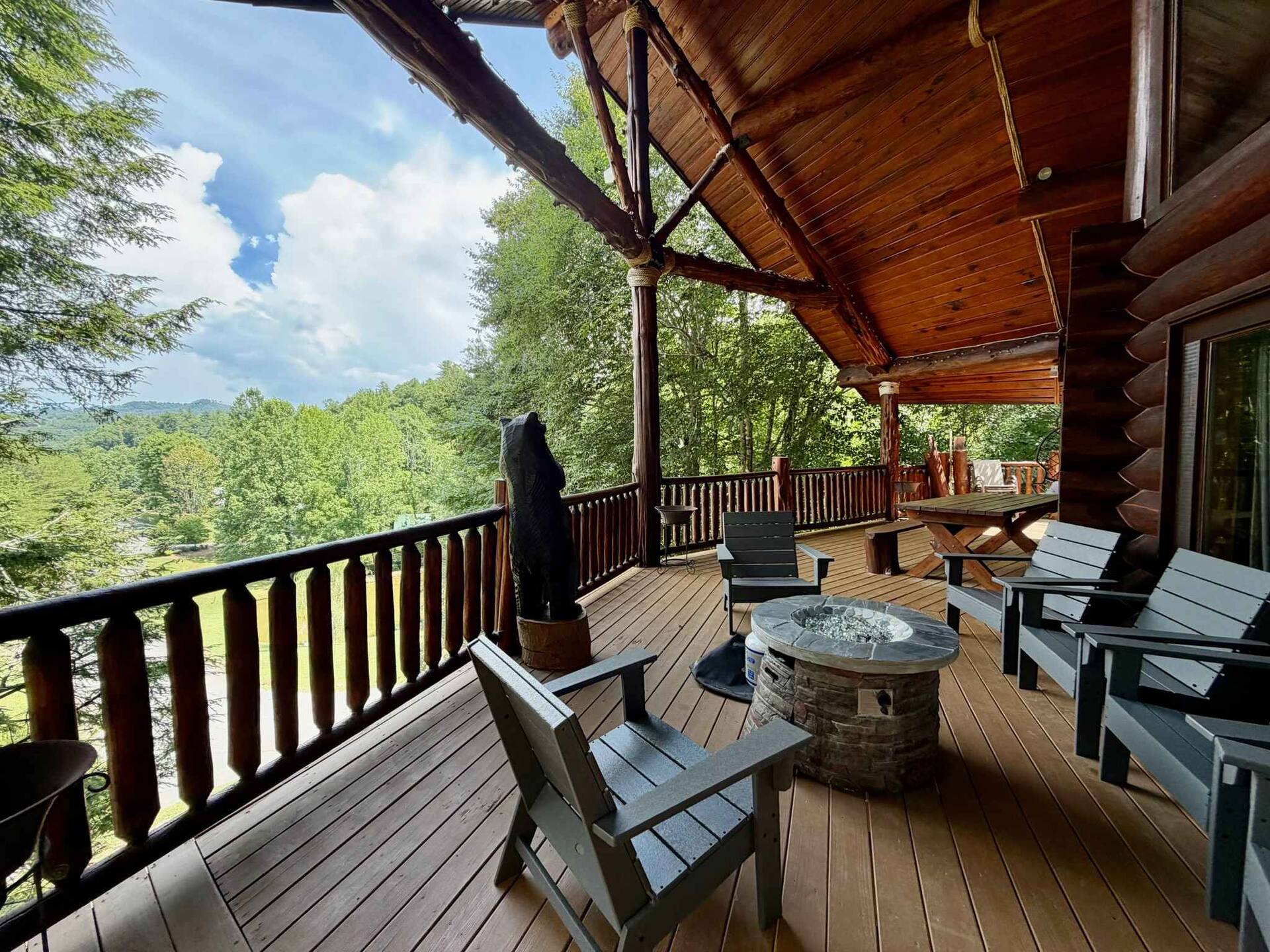Waters Edge Lodge