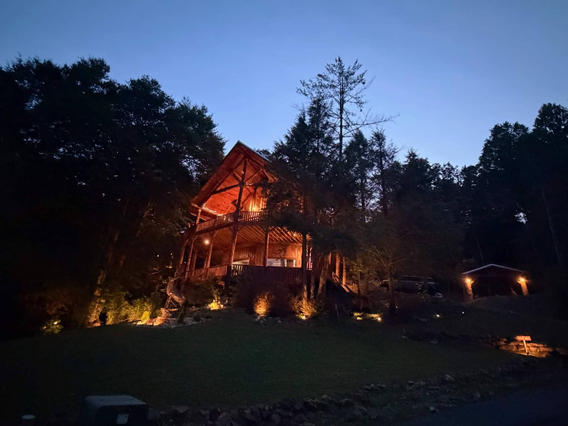 Waters Edge Lodge — Luxury Escape in the Smoky Mountains